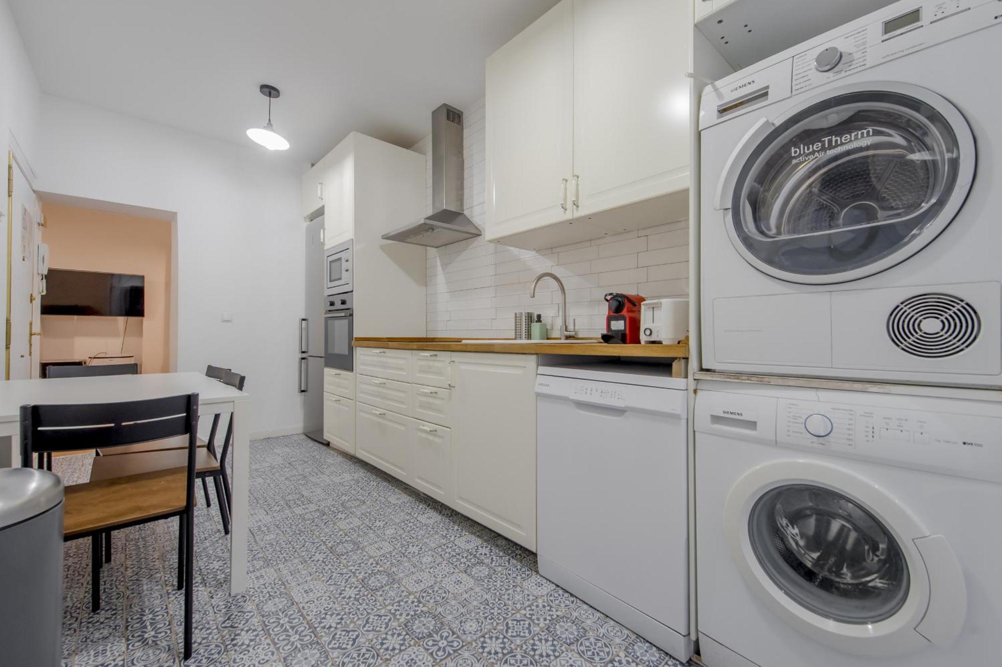 C-Cabeza Cool Apt Para 7 Al Lado De Tirso De Molina E1 Madryt Zewnętrze zdjęcie